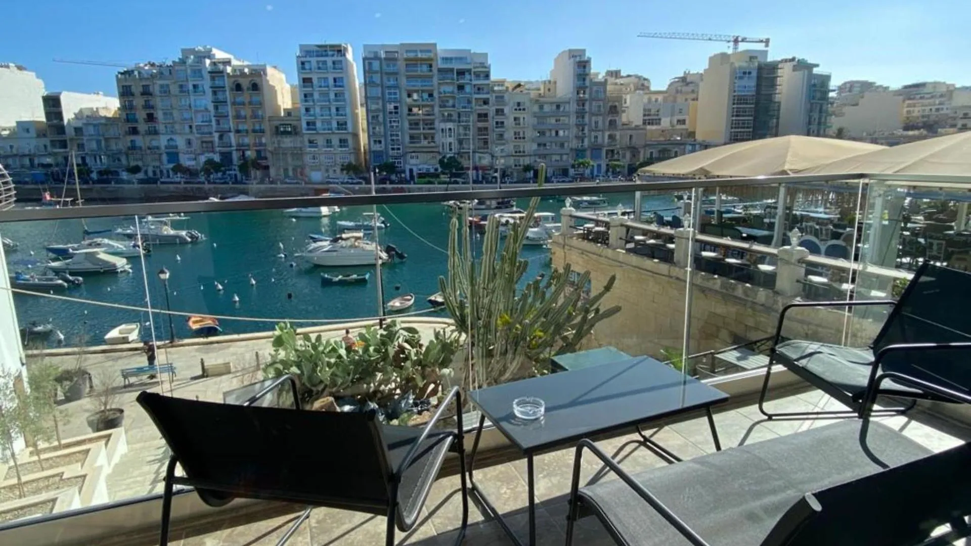 86 Spinola Bay Apartment Saint Julian's Malta