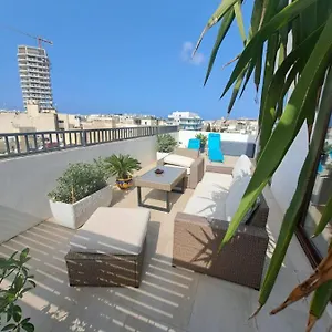 The Queen Freddy Penthouse Apartament