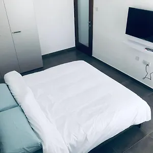 Stylish Retreat In Ta'xbiex Apartament