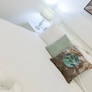 Gzira's Seashore Stayaway Close To Manuel Island Apartament